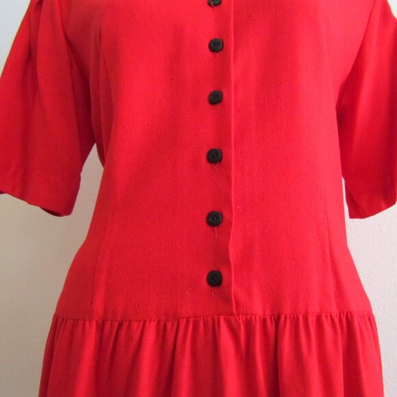 VINTAGE RED SILK DRESS, 10, SHORT SLEEVE, POCKETS, BLACK BUTTONS, 1980s, EUC - Picture 3 of 7